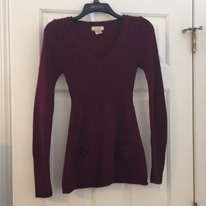 Maroon sweater
